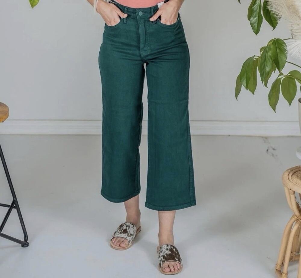 Judy Blue Wide Leg Crop Size 22 Green High Rise Tummy Conrol Jeans Stretch Pants